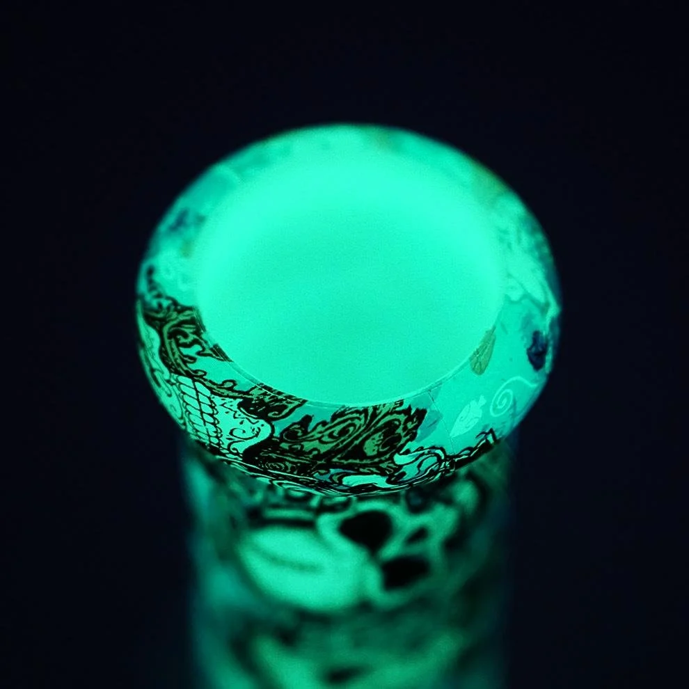 11" Retro Glow in the Dark Silicone Water Pipe - Image 3