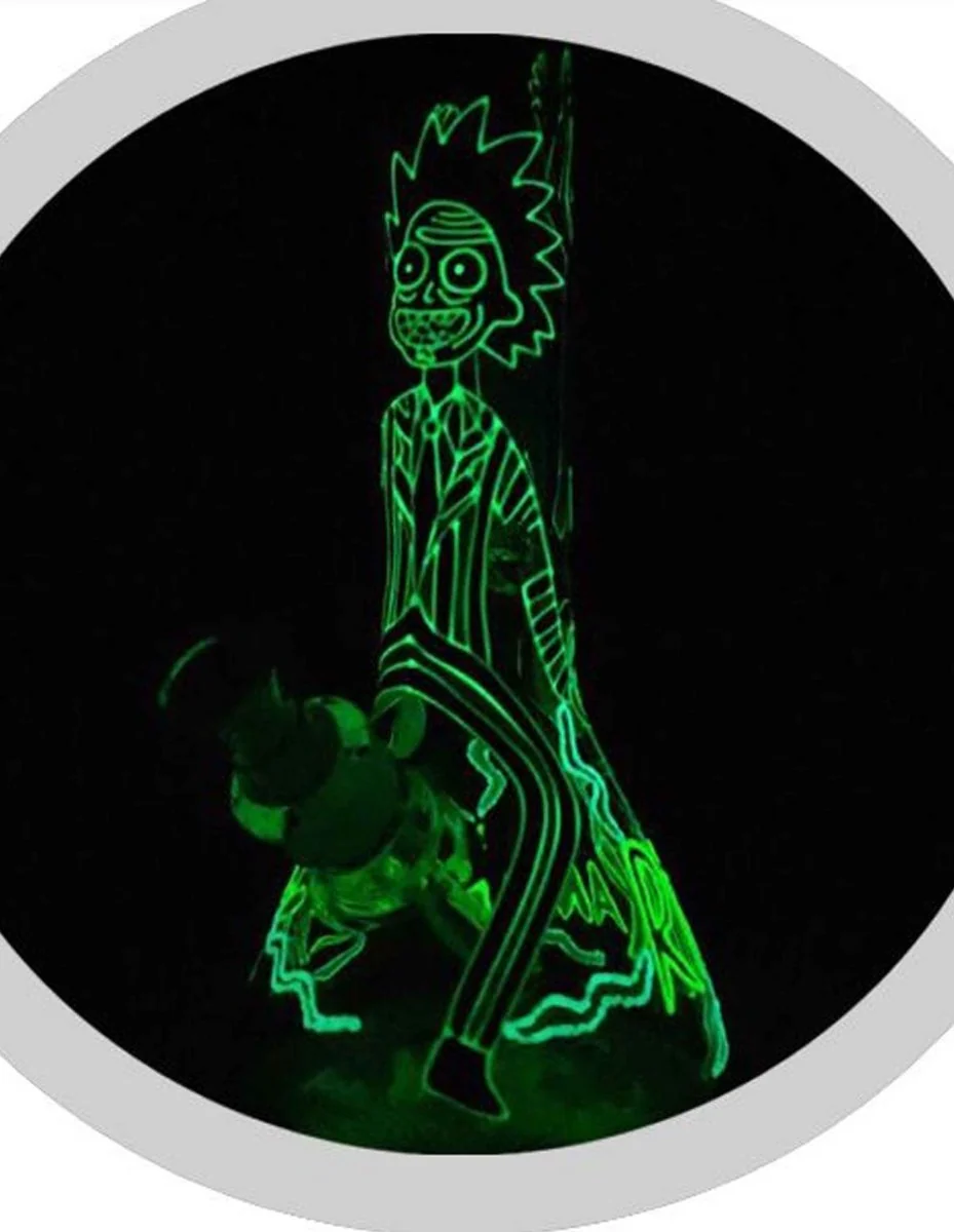 13.5" Glow in dark R & M water pipe - Image 3