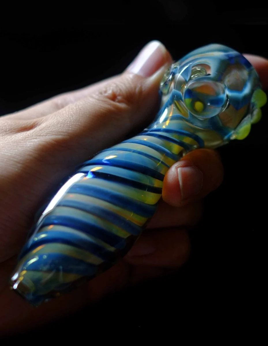 5" Spiral Dot Glass Hand Pipe - Image 4